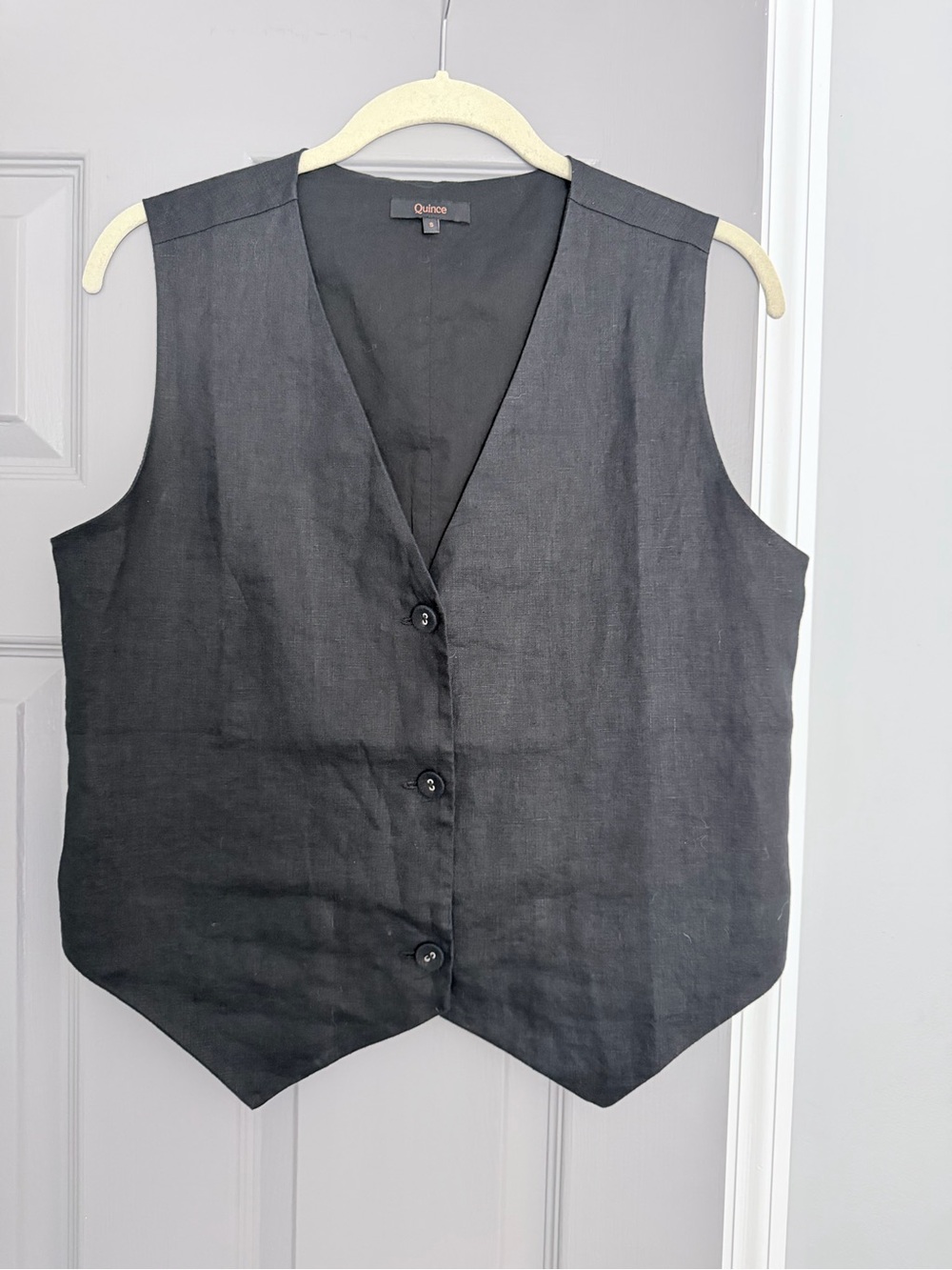 Quince womenβs Black Linen Vest, size small